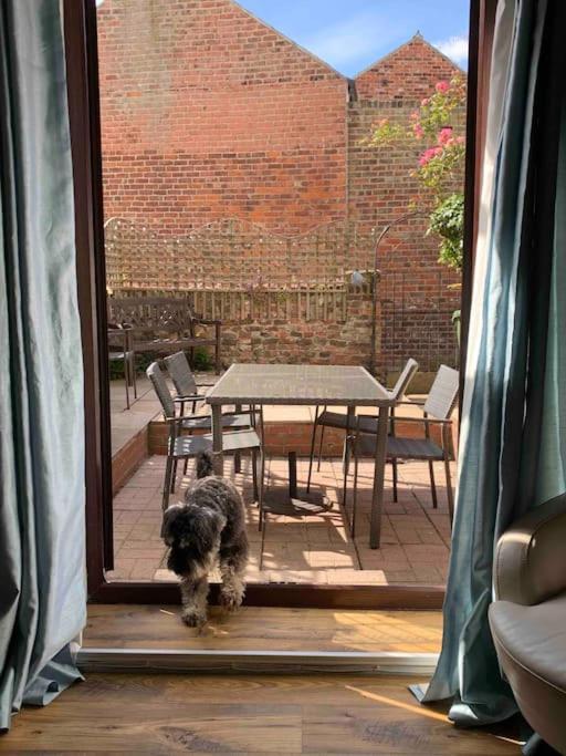 Award Winning Pet Friendly Paddock Cottage Whitby Luaran gambar