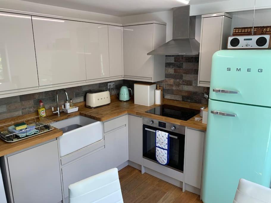 Award Winning Pet Friendly Paddock Cottage Whitby Luaran gambar