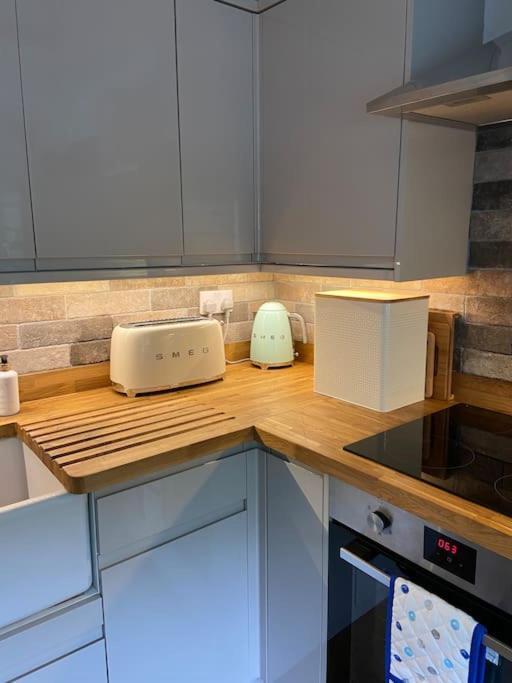 Award Winning Pet Friendly Paddock Cottage Whitby Luaran gambar